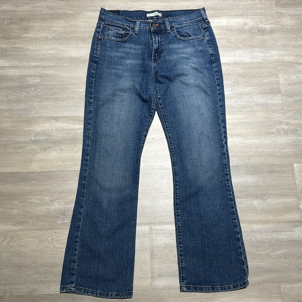 Levi’s 515 Boot Cut Jeans- Size 8 short- in good condition
